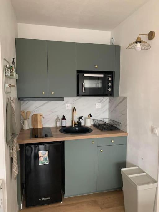 Appartement T2 - 50m De La - Parking - Wifi Courseulles-sur-Mer